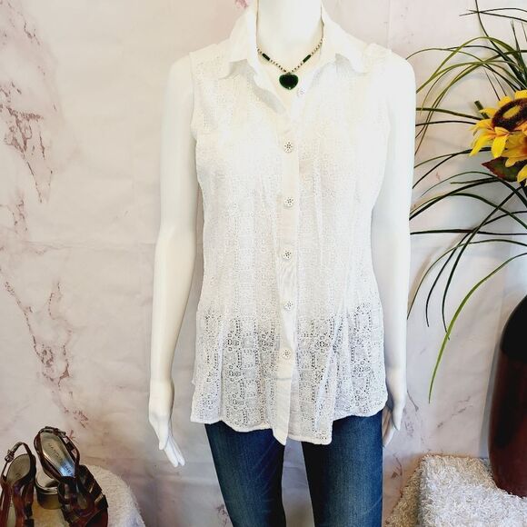 Cabi sleeveless pretty eyelet button front top - Picture 7 of 10